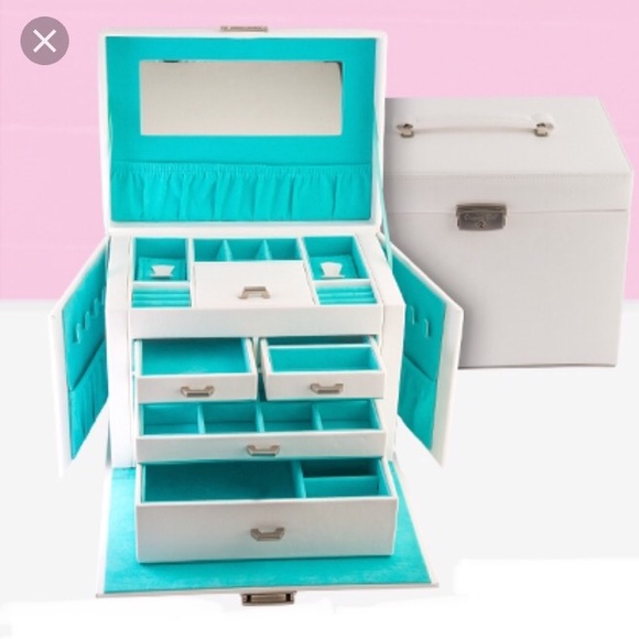 Origami Owl Jewelry Box Nwt